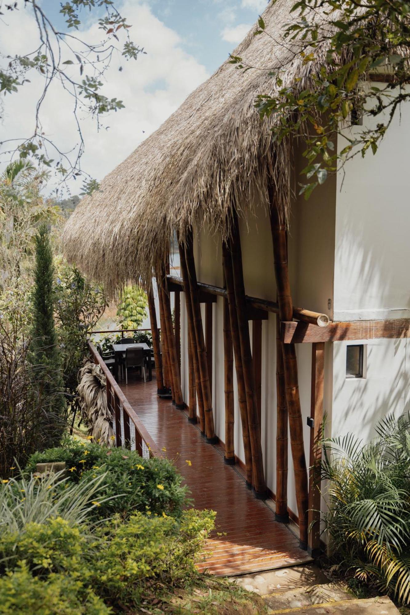 Ibuku Hotel Guatape - Chalets Buitenkant foto